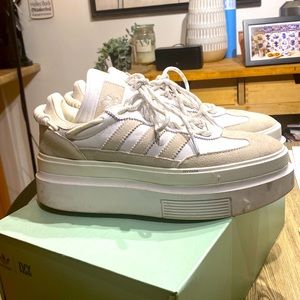 Limited collection Adidas / Ivy Park Beyoncé size 8 1/2